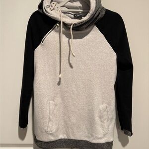 Ampersand Avenue - women’s DoubleHood Sweatshirt. Light/dark Gray, black. Small.